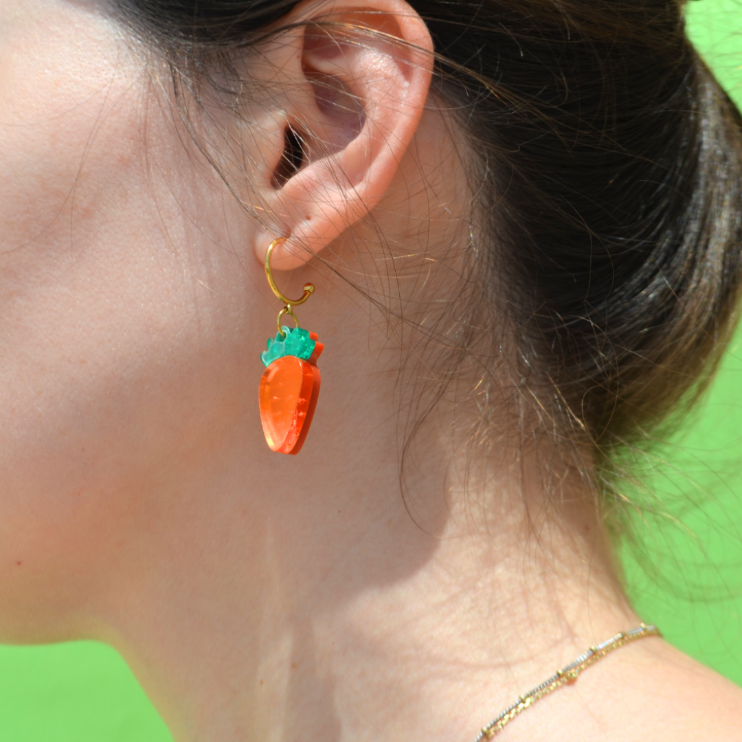 Ατσάλινα Χρυσά Σκουλαρίκια Κρίκοι με Καρότα Playful Carrot