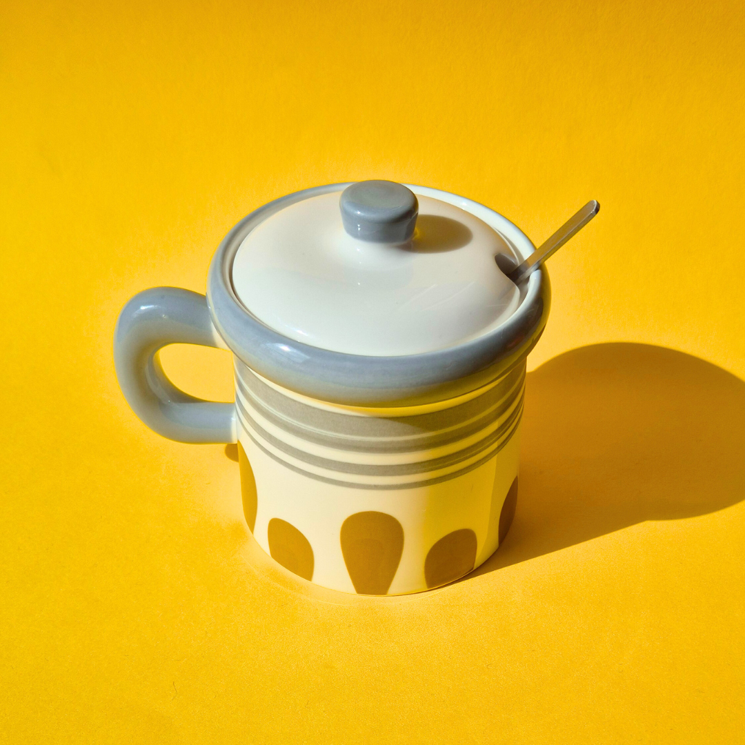 Κεραμική Χρωματιστή Ρετρό Κούπα Γκρι με Κουταλάκι