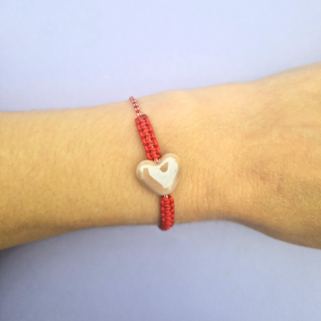 Μαρτάκι Χειροποίητο με Κεραμική Καρδιά Μπεζ και Μακραμέ για Ενήλικες και Παιδιά