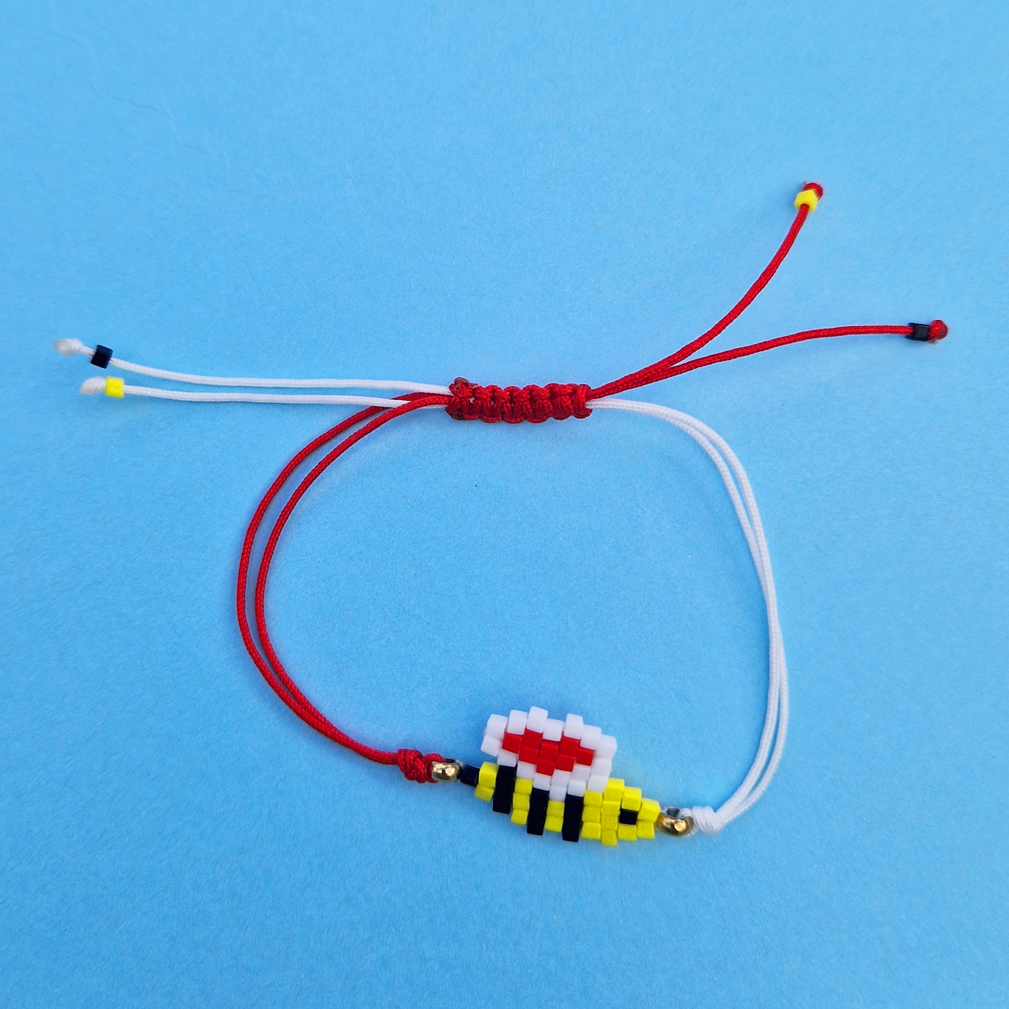 Μαρτάκι Χειροποίητο Μελισσούλα με Καρδιά από Χάντρες Miyuki και Μακραμέ για Ενήλικες και Παιδιά