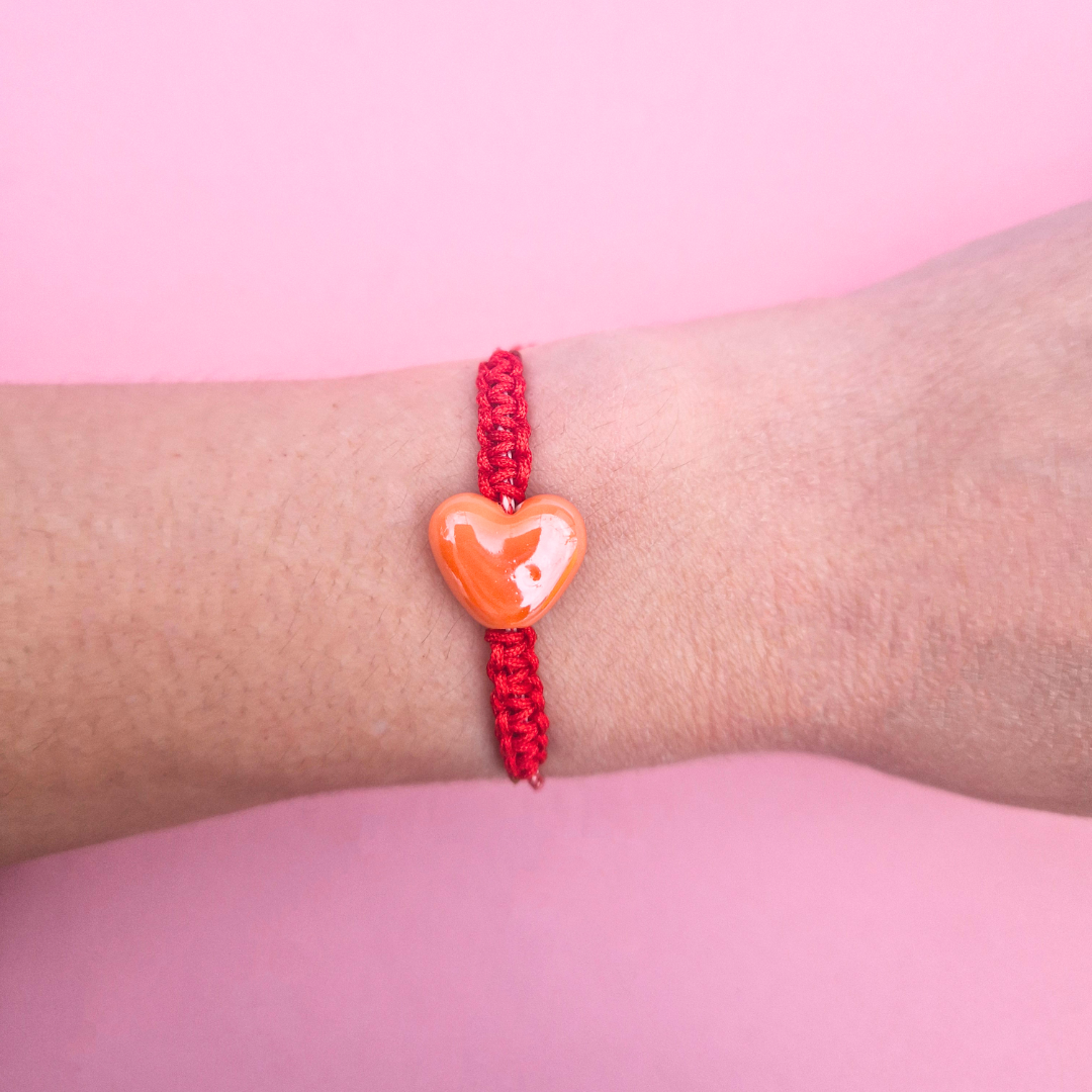 Μαρτάκι Χειροποίητο με Πορτοκαλί Κεραμική Καρδιά και Μακραμέ για Ενήλικες και Παιδιά