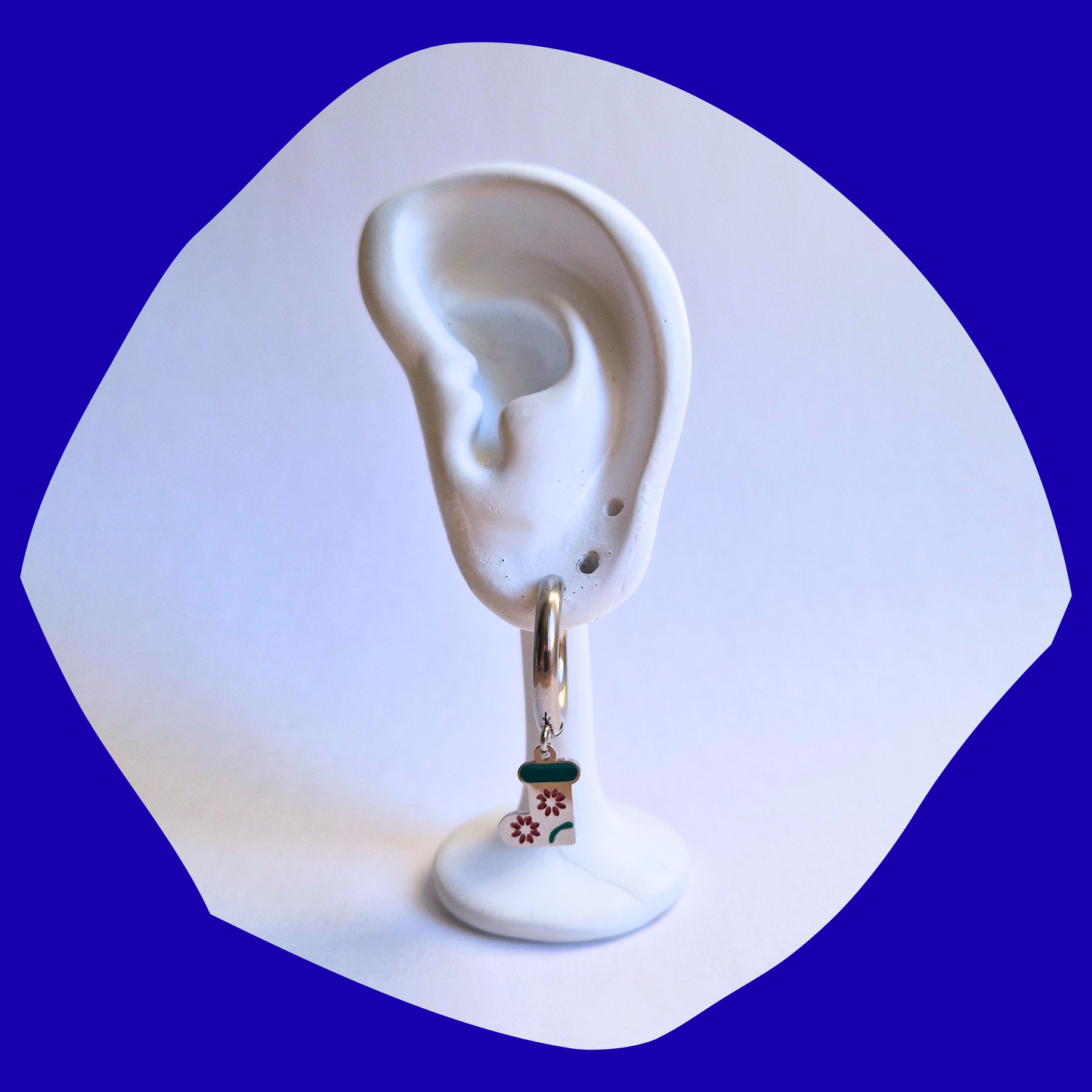 Χριστουγεννιάτικα Ατσάλινα Ασημένια Σκουλαρίκια Κάλτσα με Σμάλτο