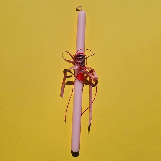 Πασχαλινή Λαμπάδα Χειροποίητη Αρωματική Ροζ με Μακραμέ Βραχιόλι Καρδιά