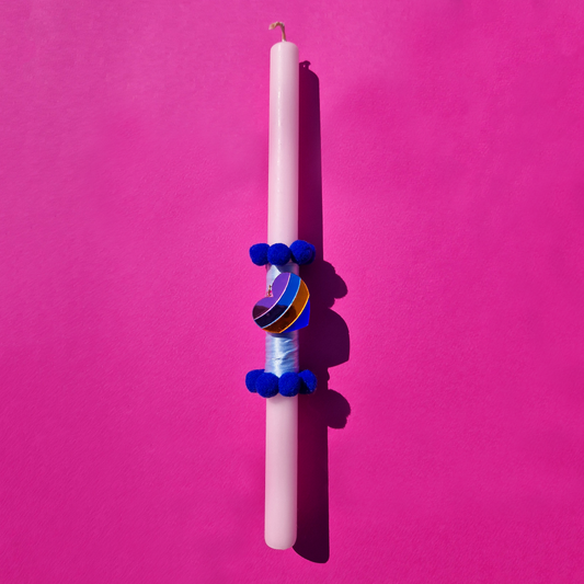 Πασχαλινή Λαμπάδα Χειροποίητη Αρωματική Ροζ με Πλέξι Ακρυλικό Στοιχείο Heart και Pom Pom