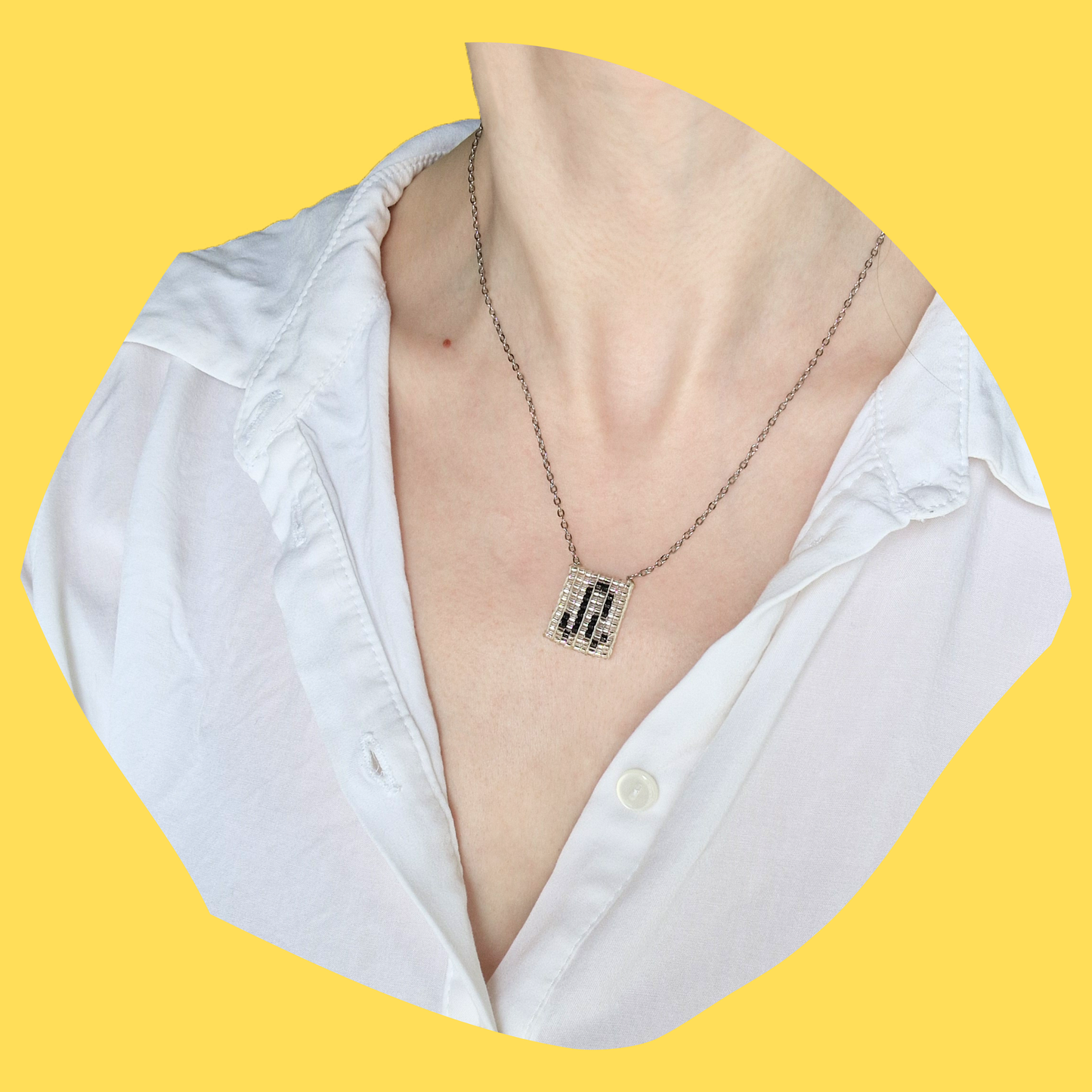 Χειροποίητο Κολιέ με Ζώδιο σε Ασημένιο Πλαίσιο από Χάντρες σε Ατσάλινη Ασημένια Αλυσίδα