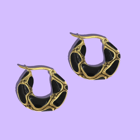 Ατσάλινα Χρυσά Σκουλαρίκια Κρίκοι με Μαύρο Σμάλτο