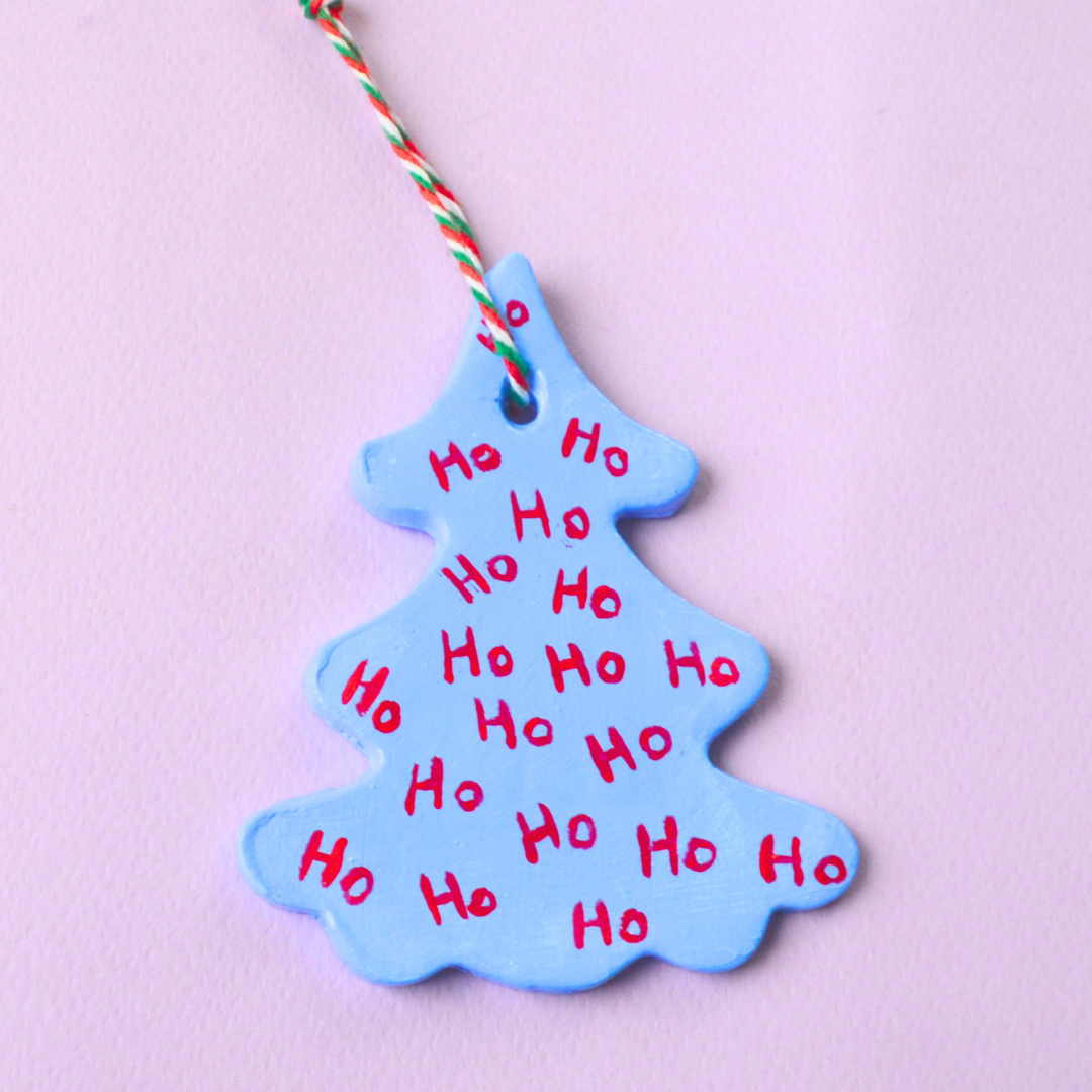 Χειροποίητο Χριστουγεννιάτικο Κεραμικό Στολίδι Γαλάζιο Έλατο Ho-Ho