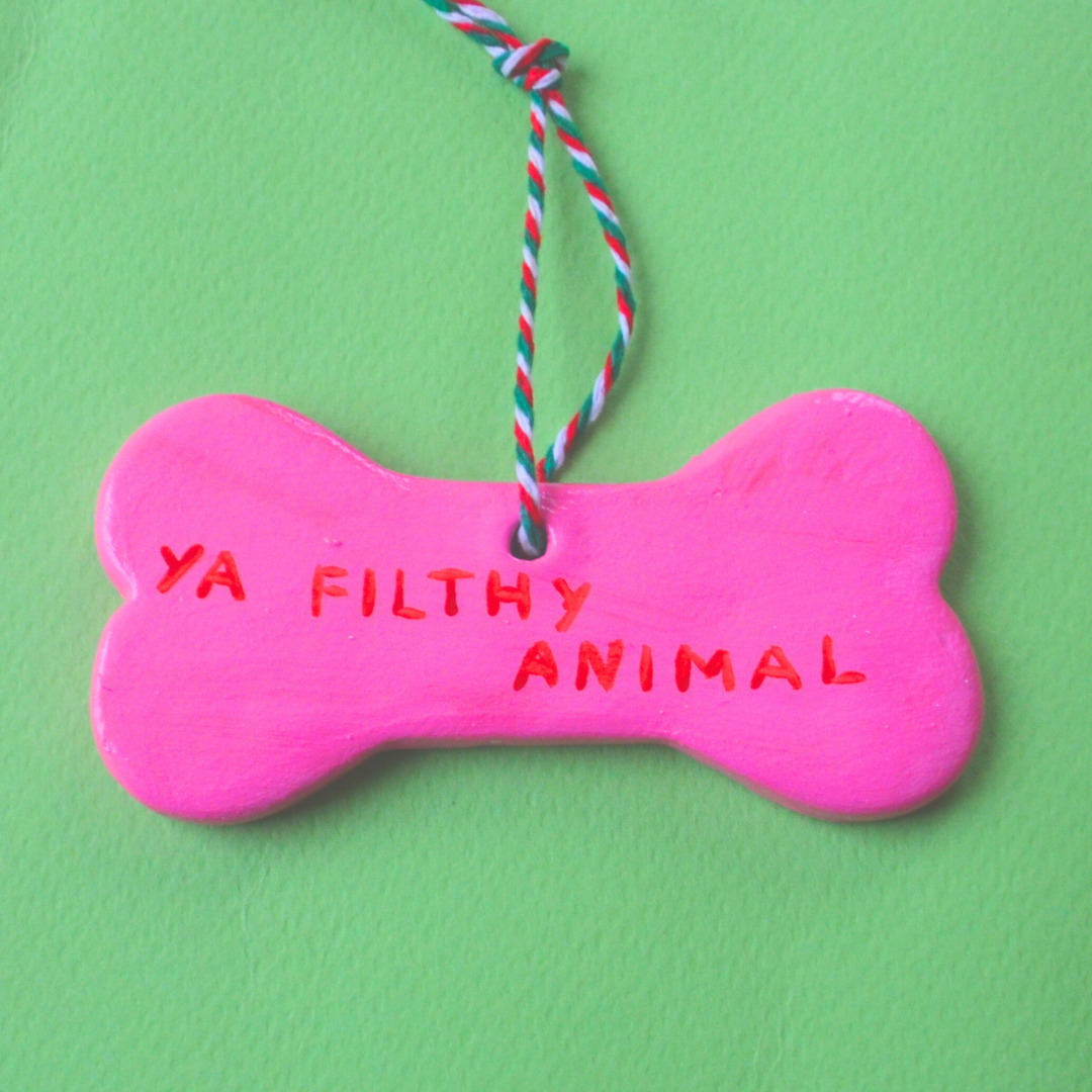 Χειροποίητο Χριστουγεννιάτικο Κεραμικό Στολίδι Ροζ Κόκκαλο Merry Christmas Ya Filthy Animal