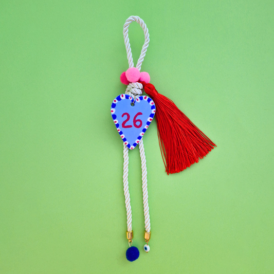 Κρεμαστό Χειροποίητο Κεραμικό Χριστουγεννιάτικο Γούρι 2026 Γαλάζια Καρδιά