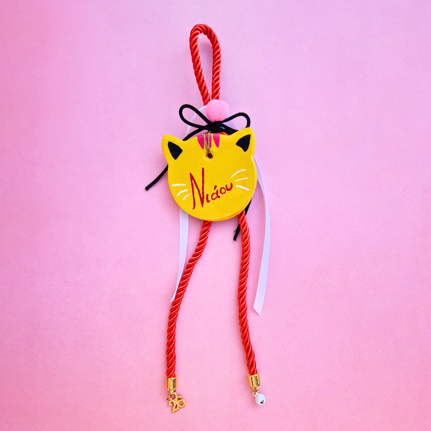 Κρεμαστό Χειροποίητο Κεραμικό Χριστουγεννιάτικο Γούρι 2026 Κίτρινη Γατούλα Νιάου