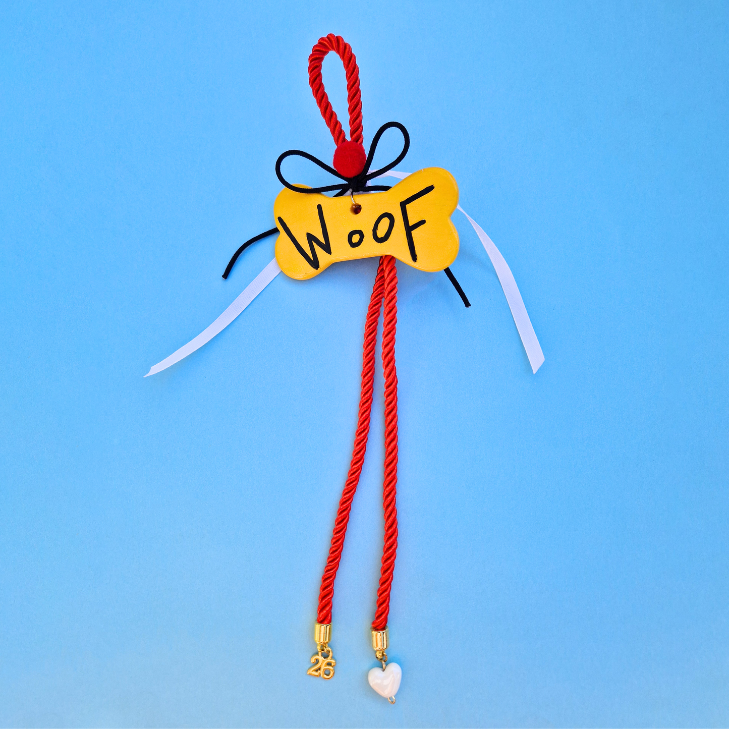 Κρεμαστό Χειροποίητο Κεραμικό Χριστουγεννιάτικο Γούρι 2026 Κίτρινο Κόκκαλο Woof