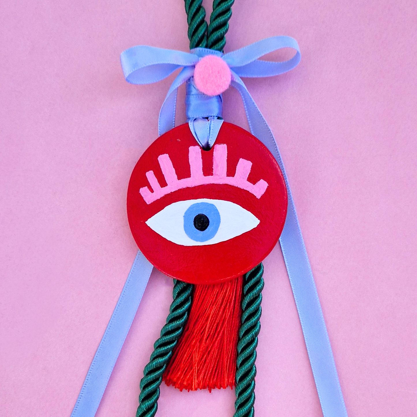 Κρεμαστό Χειροποίητο Κεραμικό Χριστουγεννιάτικο Γούρι 2026 Κόκκινο με Μάτι