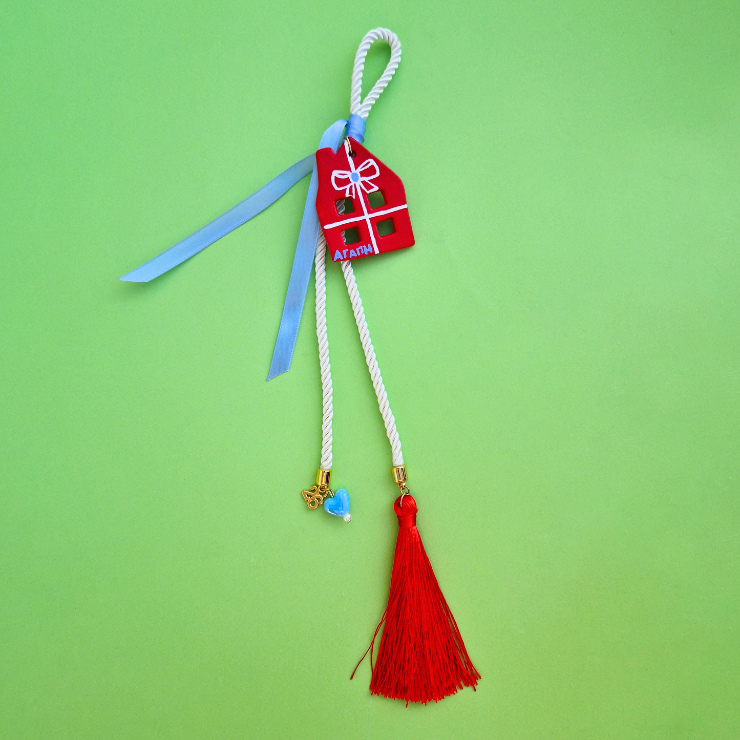 Κρεμαστό Χειροποίητο Κεραμικό Χριστουγεννιάτικο Γούρι 2026 Κόκκινο Σπιτάκι Αγάπη