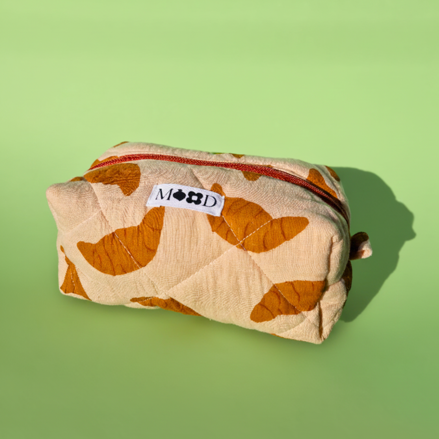 Χειροποίητο Καπιτονέ Κρεμ Νεσεσέρ Καλλυντικών Makeup Bag με Κρουασάν Croissant