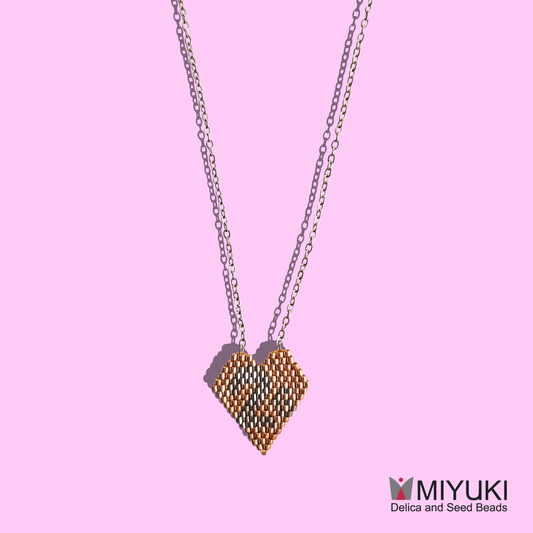 Χειροποίητο Κολιέ Δίχρωμη Καρδιά Γούρι 26 από Ατσάλινες Ασημένιες Χάντρες και Χάντρες MIYUKI σε Ατσάλινη Ασημένια Αλυσίδα
