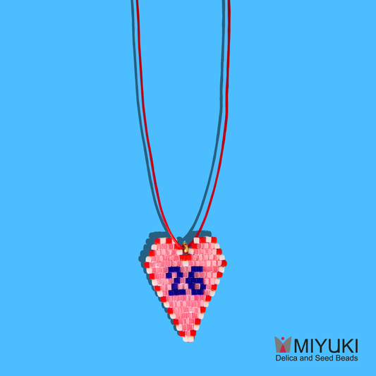 Χειροποίητο Κολιέ Ροζ Καρδιά Γούρι 26 από Χάντρες MIYUKI και Κόκκινο Κούμπωμα Μακραμέ