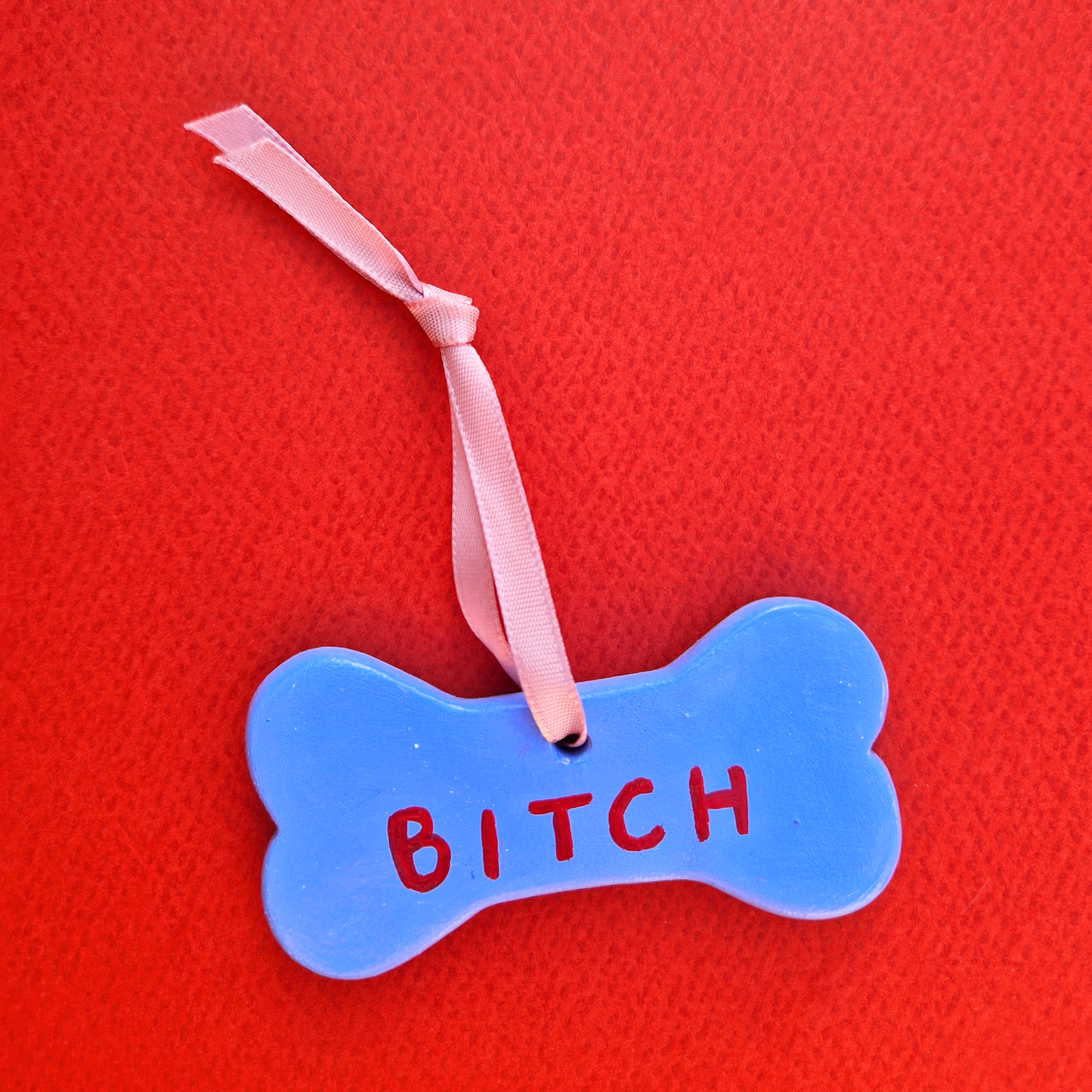 Χειροποίητο Χριστουγεννιάτικο Κεραμικό Στολίδι Γαλάζιο Κόκκαλο Bitch