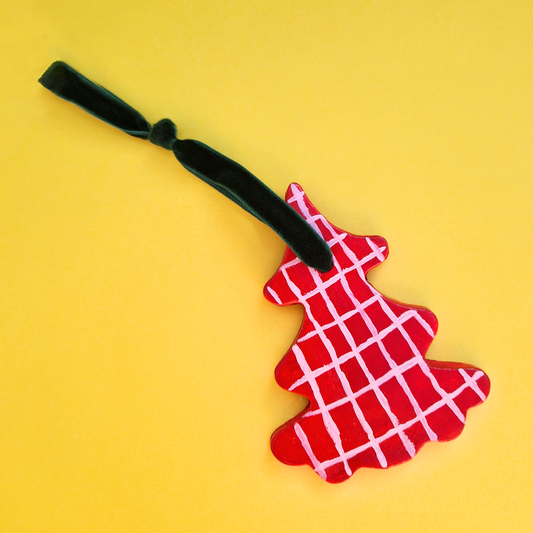 Χειροποίητο Χριστουγεννιάτικο Κεραμικό Στολίδι Κόκκινο Έλατο Ροζ Καρό