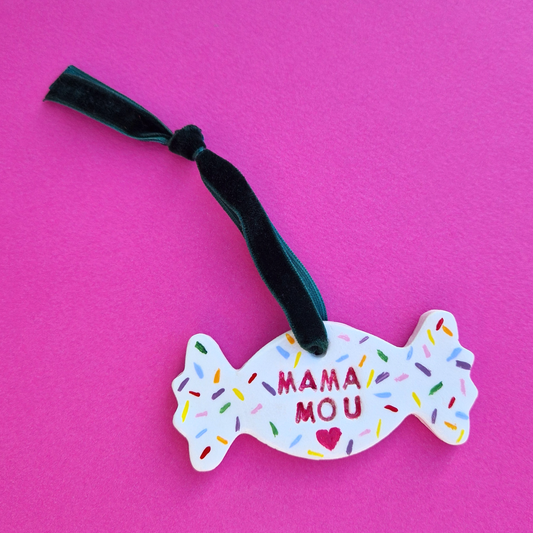 Χειροποίητο Χριστουγεννιάτικο Κεραμικό Στολίδι Λευκή Καραμέλα Μαμά μου 💜