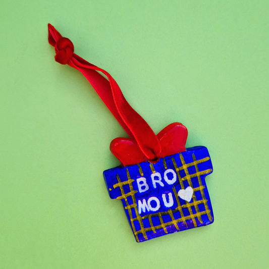 Χειροποίητο Χριστουγεννιάτικο Κεραμικό Στολίδι Μπλε Gift Box Μπρο μου 💜