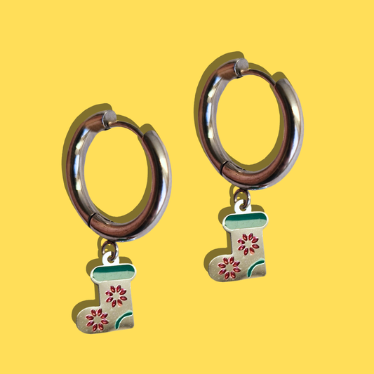 Χριστουγεννιάτικα Ατσάλινα Ασημένια Σκουλαρίκια Κάλτσα με Σμάλτο