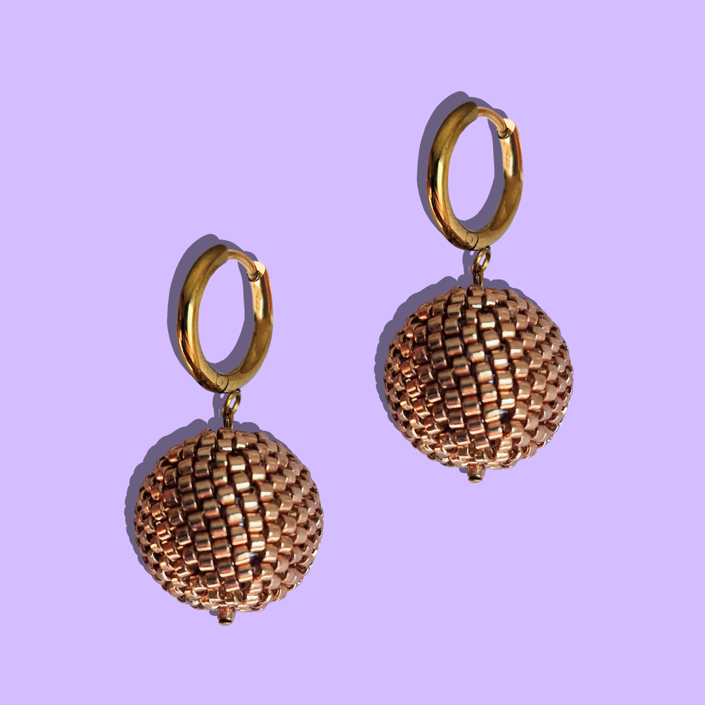 Χριστουγεννιάτικα Χειροποίητα Ατσάλινα Χρυσά Σκουλαρίκια Μπάλα από Χάντρες Miyuki Χρυσή